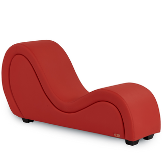 ANDOV classic curved lounge chair, red, current product photograph.